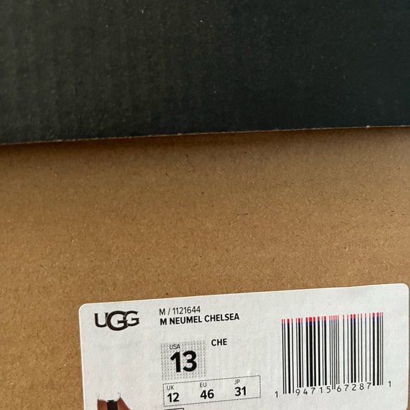 UGG Tan Chelsea Boots with Elastic Panels and Suede Finish main image 4